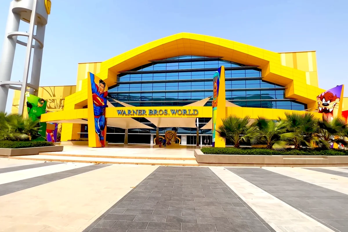 Abu Dhabi City Tour with Warner Bros. World (Entry) wondersgate tourism