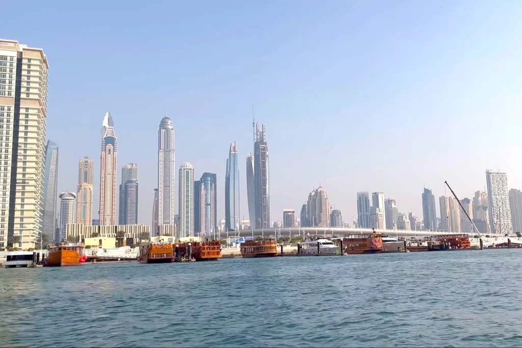 Budget-Friendly UAE Tourism: How to Experience Luxury in Dubai & Abu Dhabi Without Breaking the Bank