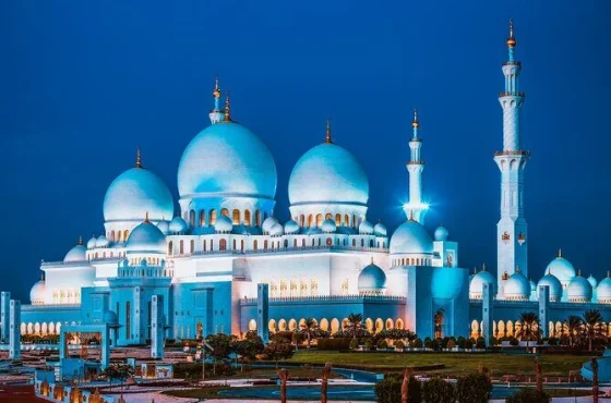 Abu Dhabi Half Day City Tour – Private 4×4
