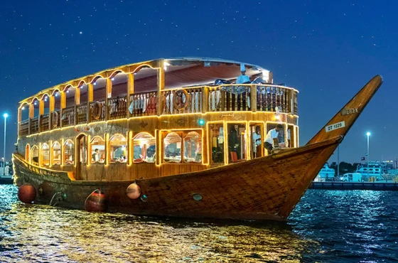 Dhow Cruise Dinner – Dubai Creek