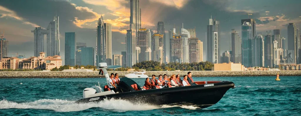 The Yellow Boats Dubai – 60 Min Evening Tour